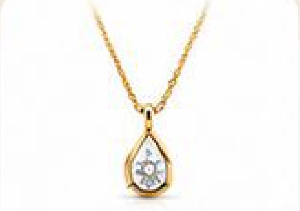 Noor solitaire pendant
