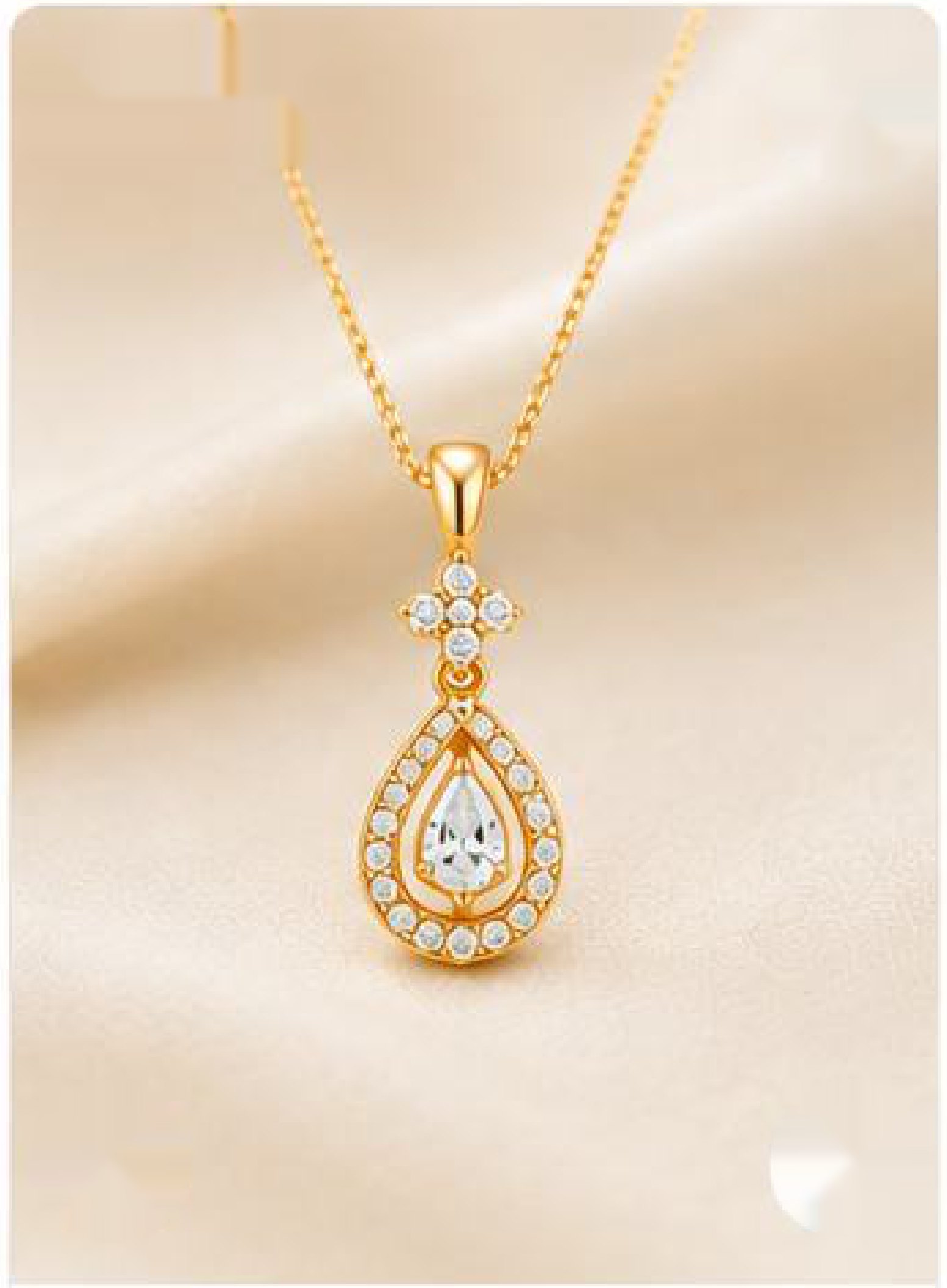 18K Gold Diamond Pendant